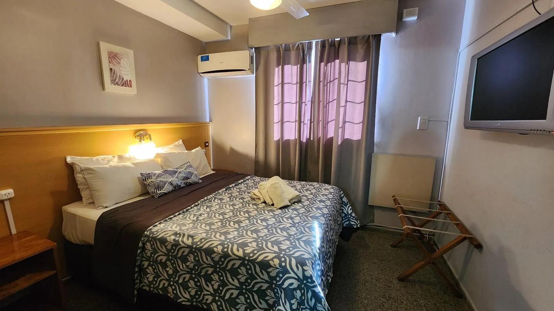 Hotel Juan B Justo Garden Mendoza Argentina
